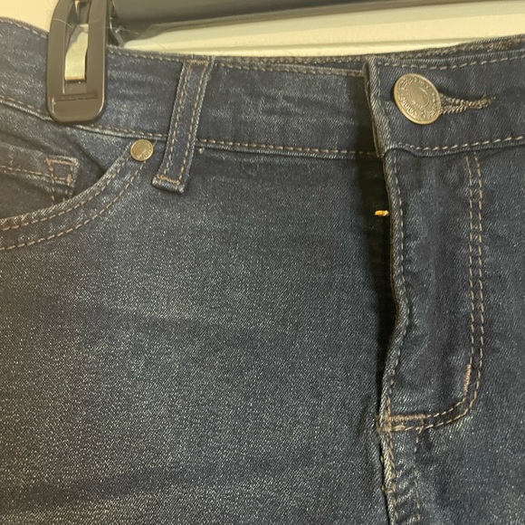 American Vintage Pants - American Vintage dark denim short. Size 2. Good condition.